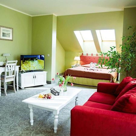 Hotel Metsis Valga Eksteriør billede