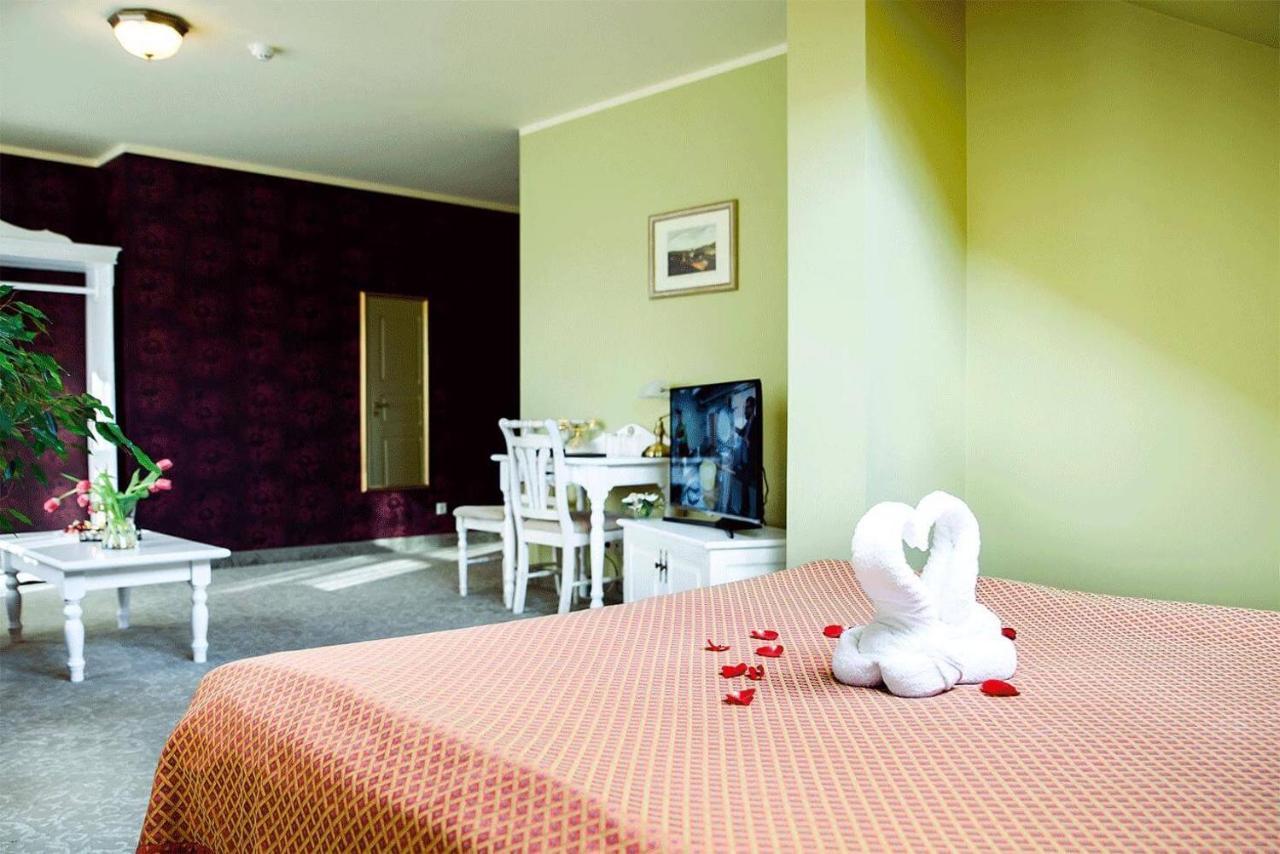 Hotel Metsis Valga Eksteriør billede